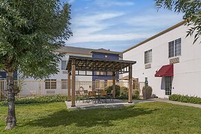 Best Western Plus Twin View Inn & Suites