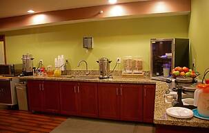 Americas Best Value Inn & Suites Anchorage Airport