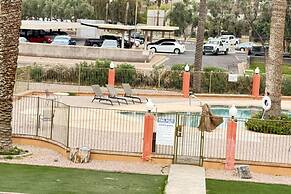 Howard Johnson by Wyndham Phoenix Airport/Downtown Area