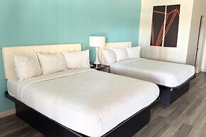 Howard Johnson by Wyndham Phoenix Airport/Downtown Area