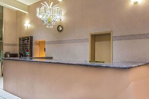 Howard Johnson by Wyndham Phoenix Airport/Downtown Area