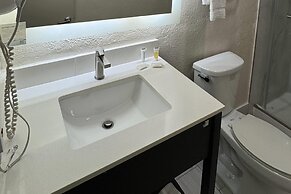 Howard Johnson by Wyndham Phoenix Airport/Downtown Area