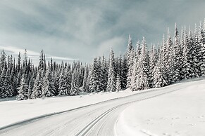 Doubletree by Hilton Hotel Kamloops