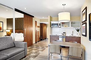 Hilton Montreal Laval