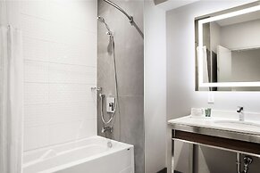 Hilton Montreal Laval