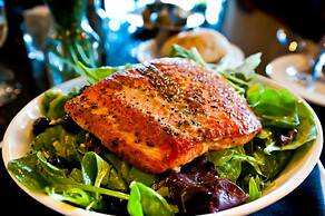 Crowne Plaza Portland Downtown Convention Center by IHG