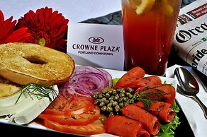 Crowne Plaza Portland Downtown Convention Center by IHG