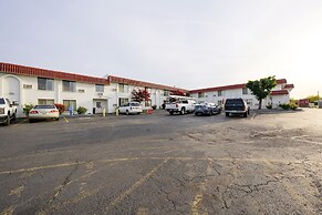 OYO Hotel Hermiston OR, Downtown