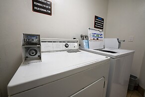 OYO Hotel Hermiston OR, Downtown