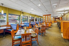 Days Inn by Wyndham Terrace