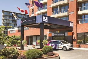 Coast Victoria Hotel & Marina by APA
