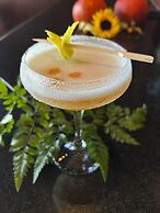 Coast Victoria Hotel & Marina by APA