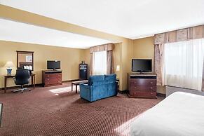 Quality Inn & Suites Bloomington University Area