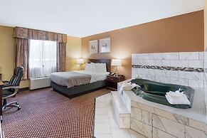 Quality Inn & Suites Bloomington University Area