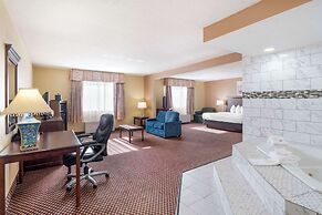 Quality Inn & Suites Bloomington University Area