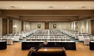 Lodge Of Four Seasons Golf Resort, Marina & Spa