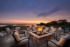 Lodge Of Four Seasons Golf Resort, Marina & Spa
