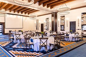 Bishop's Lodge Auberge Resorts Collection