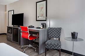 Ramada by Wyndham Hartford North / Bradley Airport