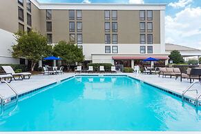 Holiday Inn Express Hotel & Suites Wilmington-University Ctr by IHG