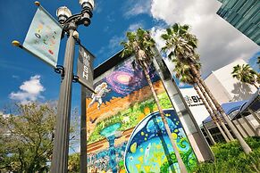 DoubleTree by Hilton Hotel Jacksonville Riverfront