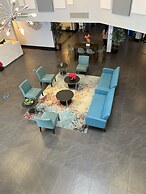 Grand Hotel Orlando at Universal Blvd - Shuttle to Theme Parks