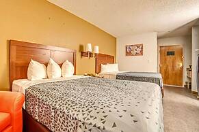 Econo Lodge Raleigh near Walnut Creek Amphitheatre