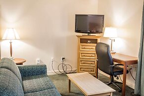 Econo Lodge Raleigh near Walnut Creek Amphitheatre
