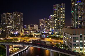 Comfort Inn & Suites Downtown Brickell - Port of Miami