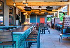 The Craftsman Inn & Suites