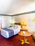 Econo Lodge Inn & Suites
