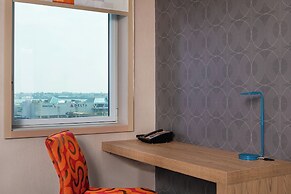 Aloft New York LaGuardia Airport