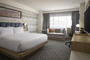 DoubleTree by Hilton Fort Lee - George Washington Bridge