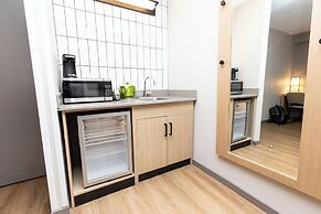 Hyatt Place Charlotte/Arrowood