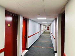 Super 8 by Wyndham Gloucester