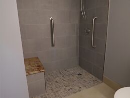 Wyndham Garden Greensboro