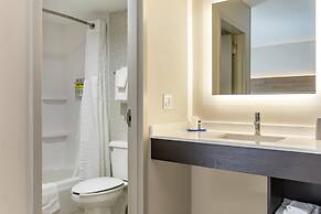Holiday Inn Express Hotel & Suites Albuquerque Midtown by IHG