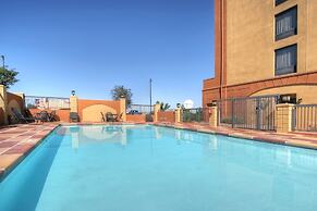 Holiday Inn Express Hotel & Suites Albuquerque Midtown by IHG