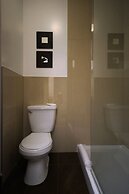 Days Inn & Conference Centre by Wyndham Montreal Airport