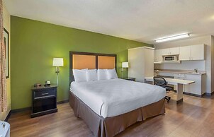 Extended Stay America Select Suites Chicago Downers Grove