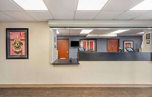 Extended Stay America Select Suites Chicago Downers Grove