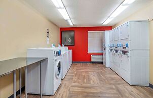 Extended Stay America Select Suites Chicago Downers Grove