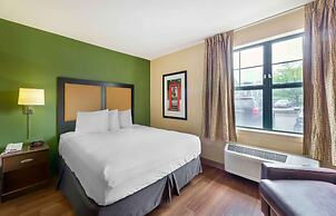 Extended Stay America Select Suites Chicago Naperville West