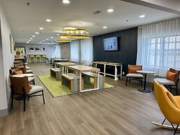 Spark by Hilton Fort Wayne