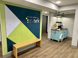 Spark by Hilton Fort Wayne