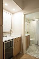 Garden District Hotel