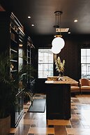 Garden District Hotel