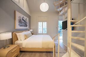 Garden District Hotel