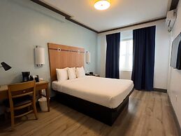 Majestic Hotel South Beach