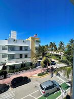 Majestic Hotel South Beach
